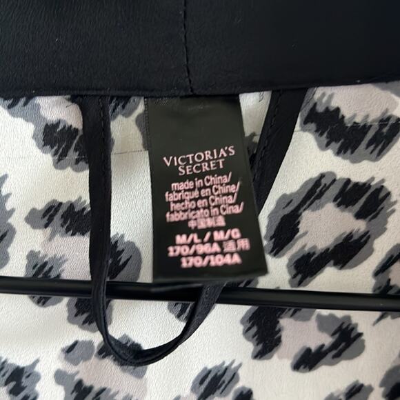 Victoria's Secret Kimono Robe Leopard Animal Print Neutral Black Trim M/L - Picture 3 of 9